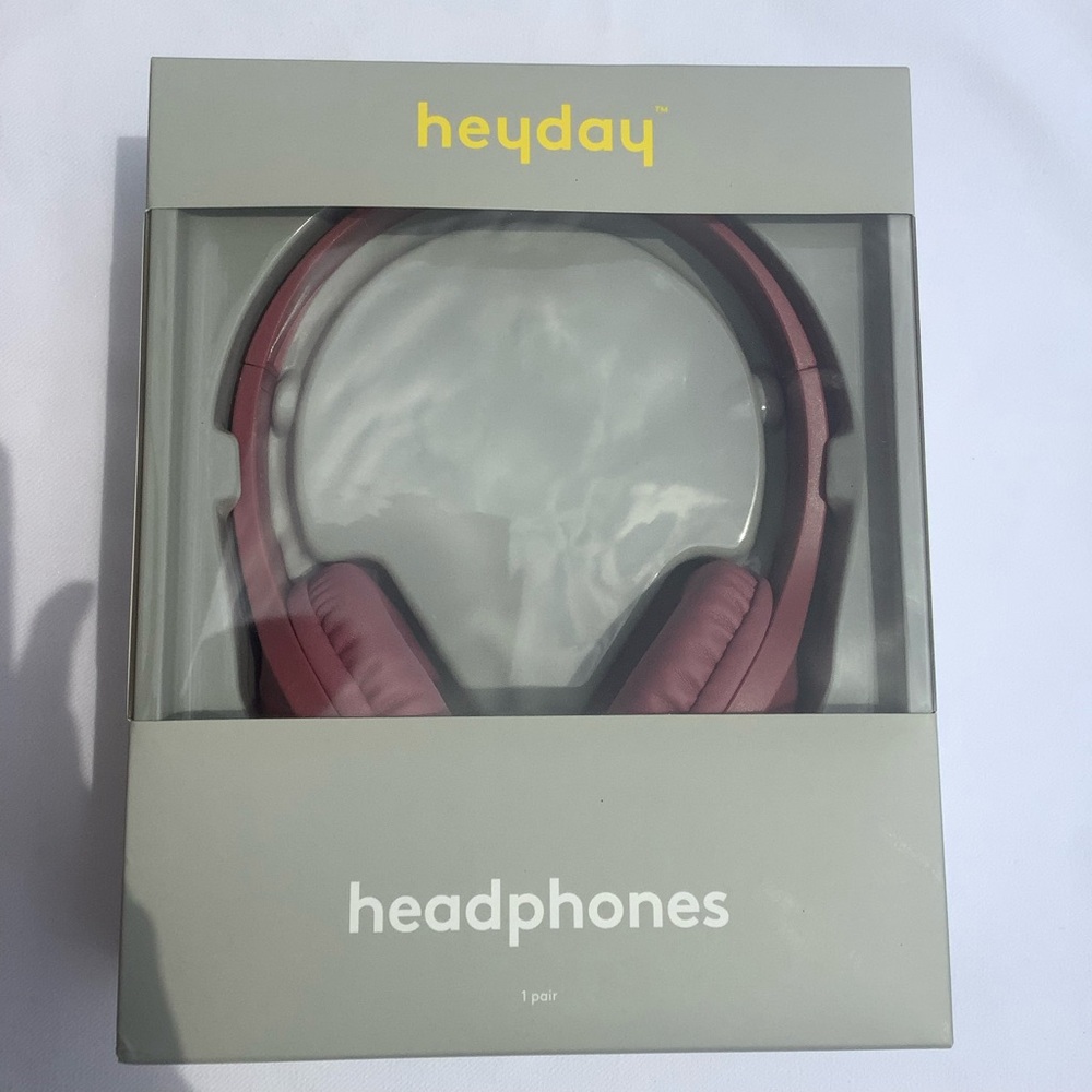 Heyday Headphones Over-the-Ear Wired 3.5mm Color Dusty Pink or Dark Pink - Picture 8 of 12